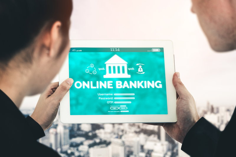 online bankovnictví na tabletu